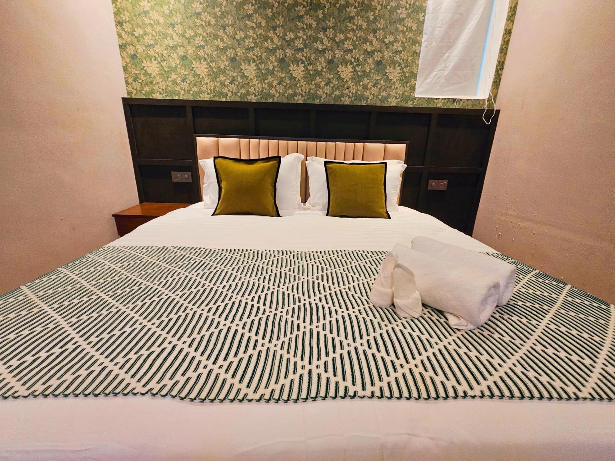 Carnarvon Suites By Reunion George Town Zewnętrze zdjęcie
